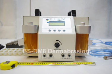 De Machine van de Diamantmicrodermabrasion van de gezichtsbehandeling voor KUUROORD met LCD Vertoning